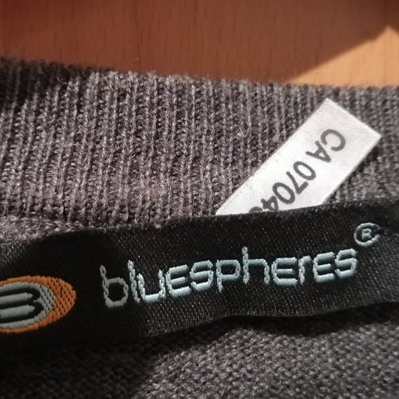 Bluespheres Grey Merino Wool V-Neck - Picture 2 of 2
